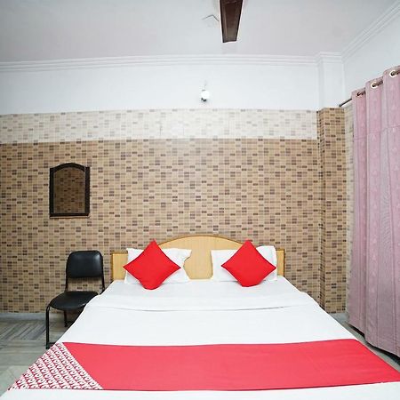 Oyo 39543 Hotel Kk 판트나가르 외부 사진
